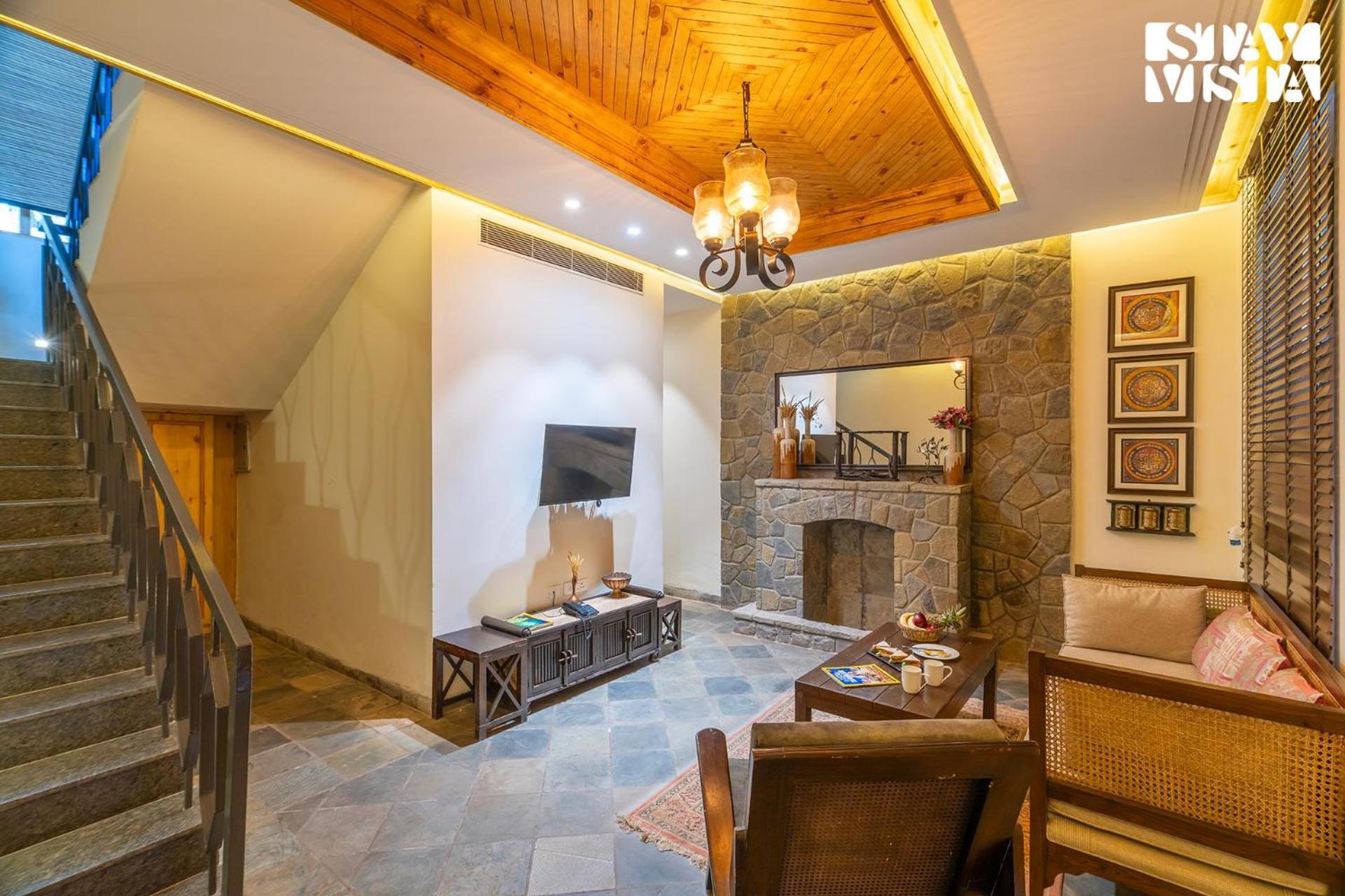 Stayvista At Sylvana Villas With Lawn, Bbq And Jacuzzi Kasauli Exterior foto