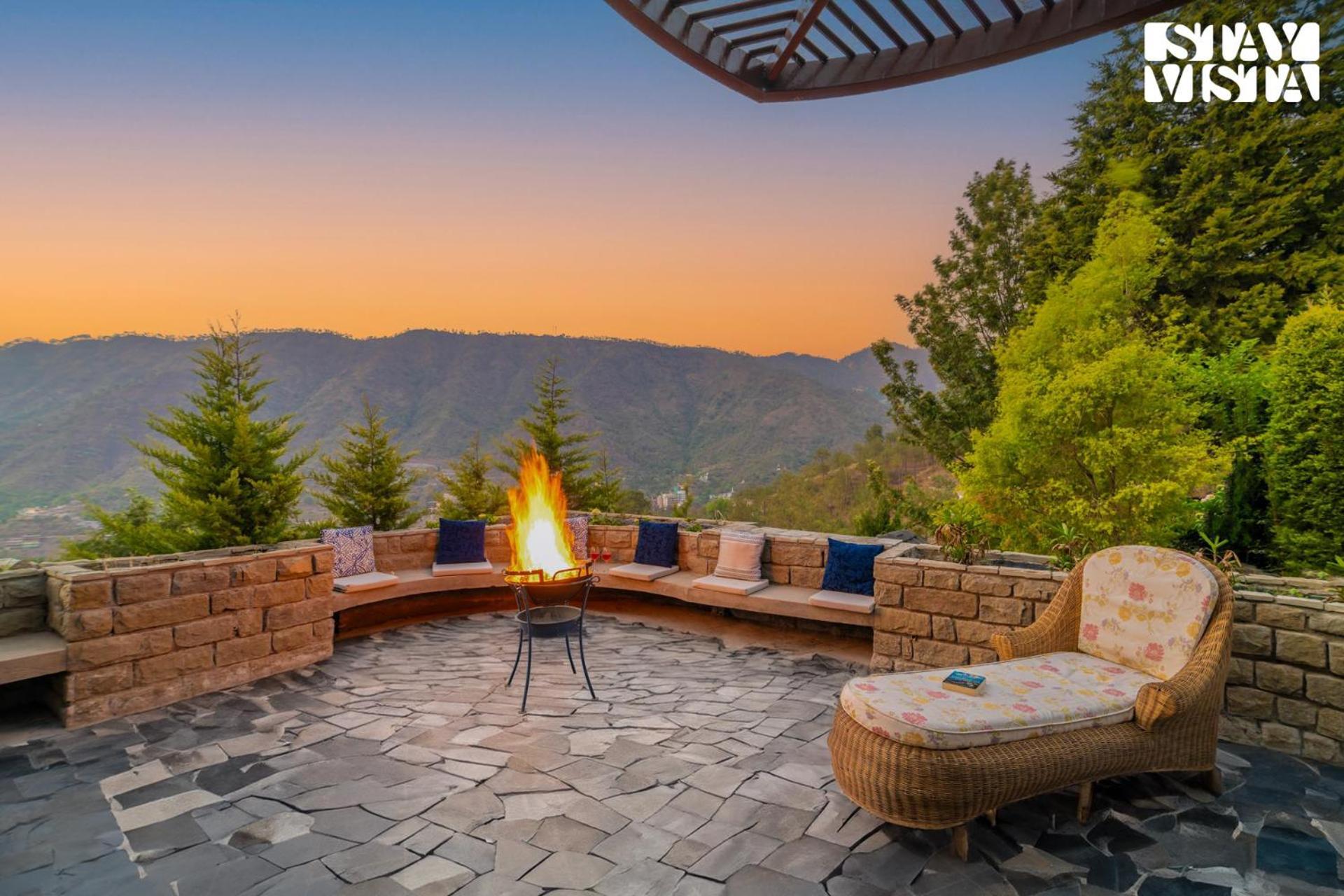 Stayvista At Sylvana Villas With Lawn, Bbq And Jacuzzi Kasauli Exterior foto